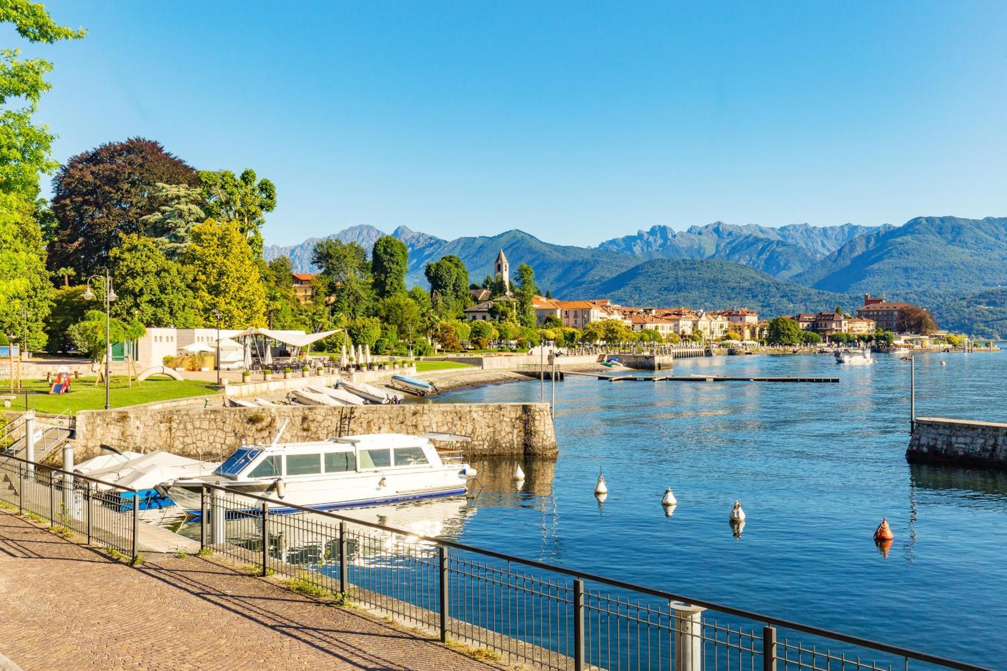 Petalo Bianco 100M From Lake - Happy Rentals Baveno Buitenkant foto
